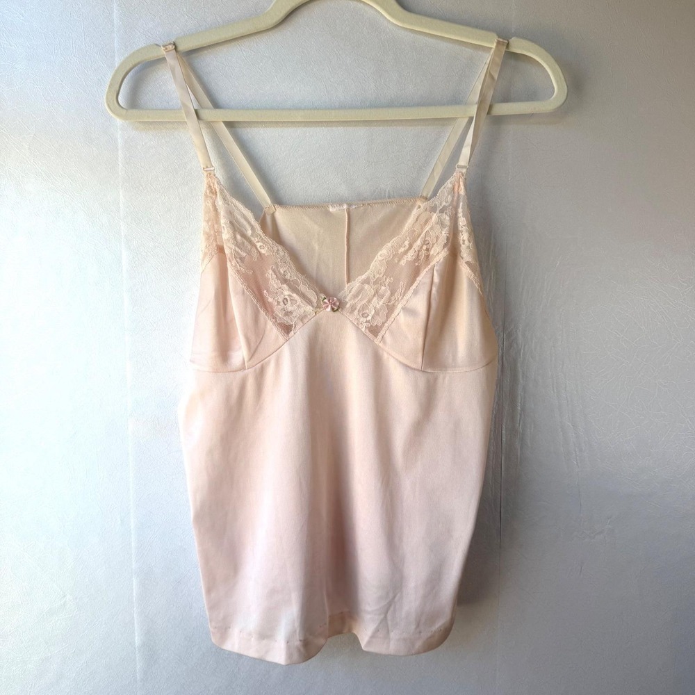 Vintage Peach Lace Trim Camisole Rosette Detail V-Neck Lingerie Top Small Medium - Picture 2 of 9